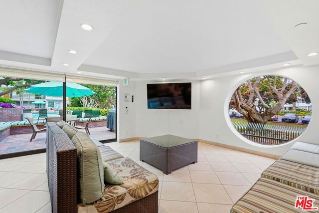 2930 Neilson Way 408, Santa Monica, CA 90405