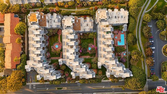 2930 Neilson Way 408, Santa Monica, CA 90405