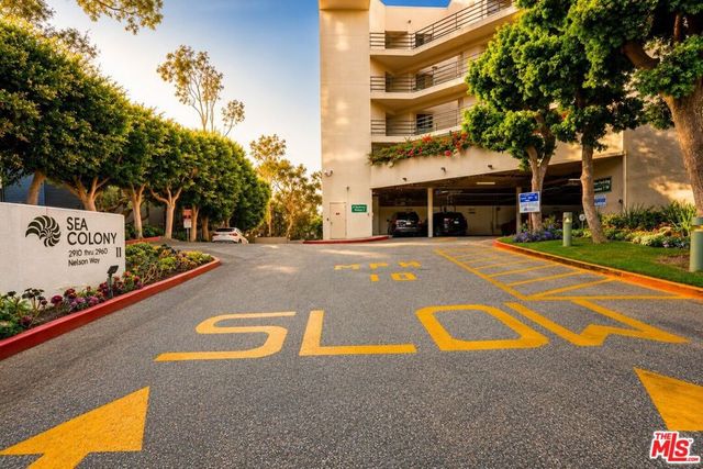 2930 Neilson Way 408, Santa Monica, CA 90405
