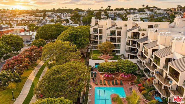 2930 Neilson Way 408, Santa Monica, CA 90405