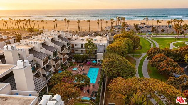 2930 Neilson Way 408, Santa Monica, CA 90405