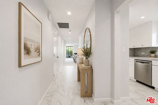 2930 Neilson Way 408, Santa Monica, CA 90405