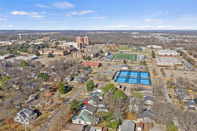 1312 N 3rd Avenue W, Durant, OK 74701