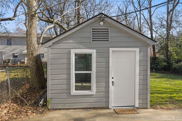 1312 N 3rd Avenue W, Durant, OK 74701