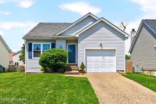 4319 Hickoryview Dr, Louisville, KY 40299