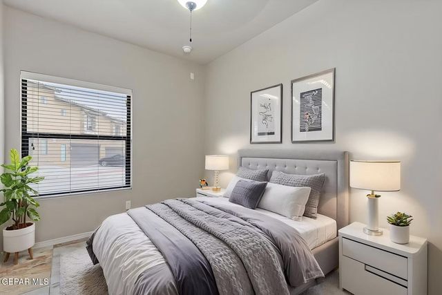 5501 N Stanton Street 7, El Paso, TX 79912