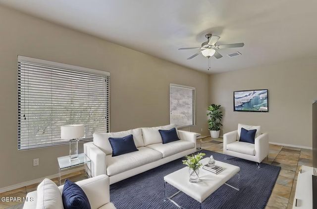 5501 N Stanton Street 7, El Paso, TX 79912