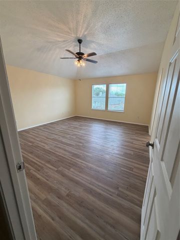 2108 Northridge Drive, Forney, TX 75126