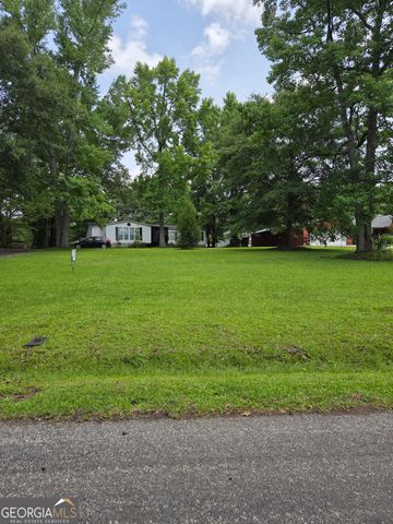 453 Lake Drive, Manchester, GA 31816