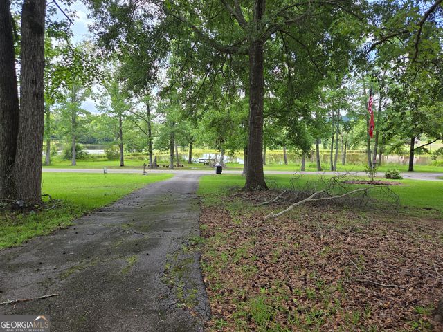 453 Lake Drive, Manchester, GA 31816
