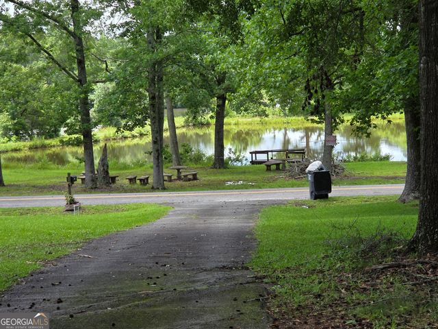 453 Lake Drive, Manchester, GA 31816