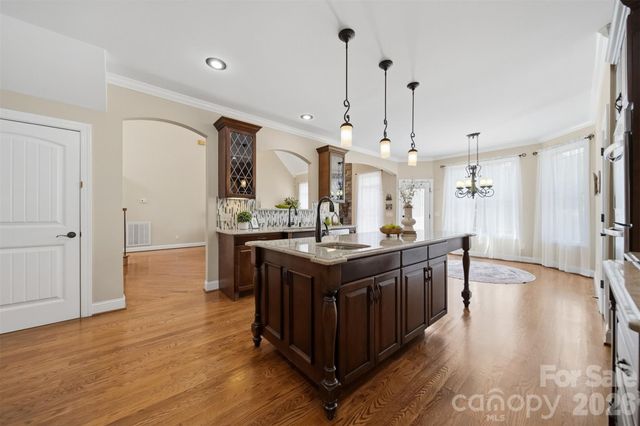 8040 Young Road, Hickory, NC 28602