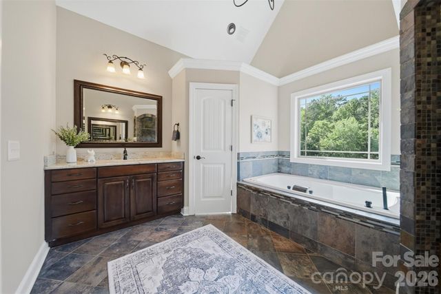 8040 Young Road, Hickory, NC 28602