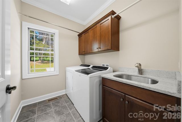 8040 Young Road, Hickory, NC 28602