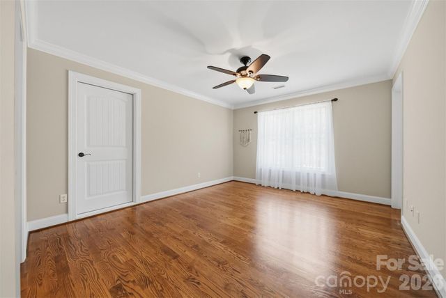 8040 Young Road, Hickory, NC 28602
