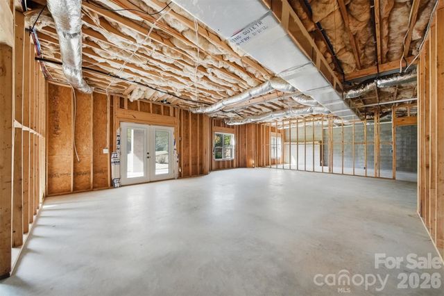 8040 Young Road, Hickory, NC 28602