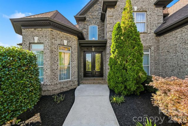 8040 Young Road, Hickory, NC 28602