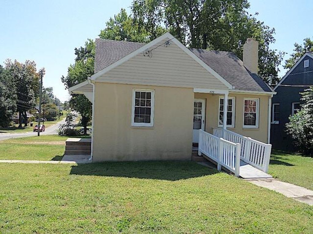 429 Fieldale RD, Roanoke, VA 24012