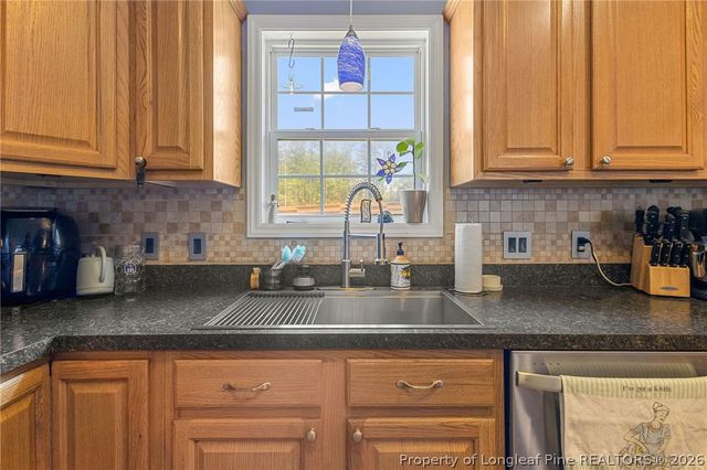 212 Loxley Lane, Sanford, NC 27330