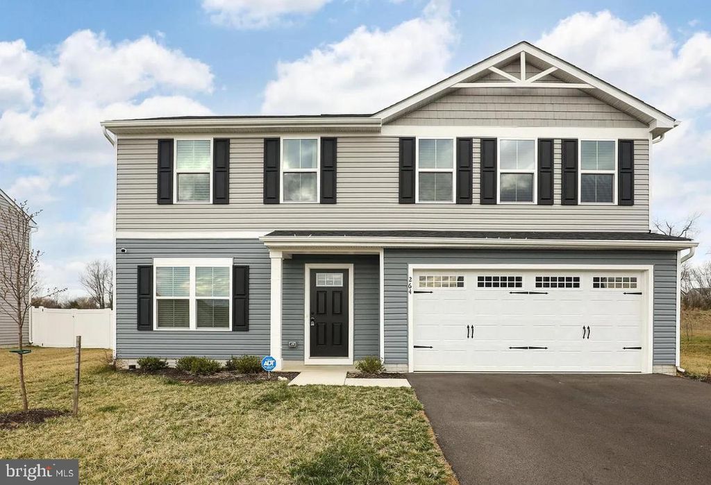 264 SWITCHGRASS CT, Bunker Hill, WV 25413