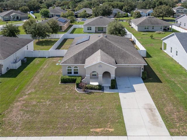 37102 SCENIC BLUFF DRIVE, Grand Island, FL 32735