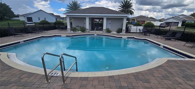 37102 SCENIC BLUFF DRIVE, Grand Island, FL 32735