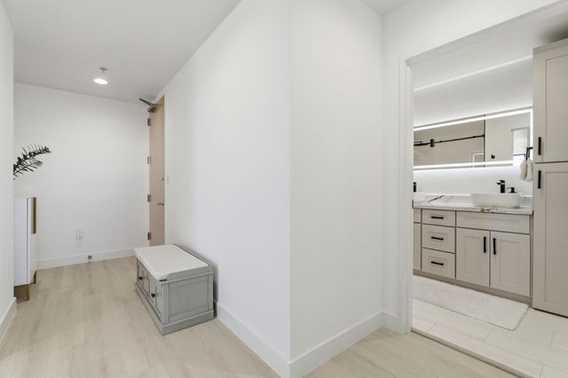 38 N Almaden Boulevard 611, San Jose, CA 95110
