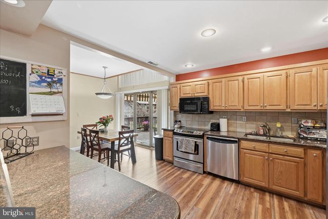 1001 VILLAGE RD, Orwigsburg, PA 17961