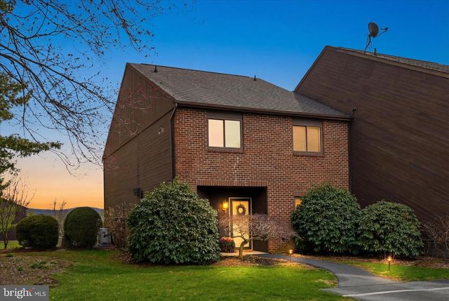 1001 VILLAGE RD, Orwigsburg, PA 17961