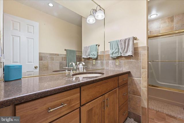 1001 VILLAGE RD, Orwigsburg, PA 17961