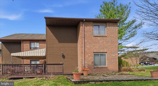 1001 VILLAGE RD, Orwigsburg, PA 17961