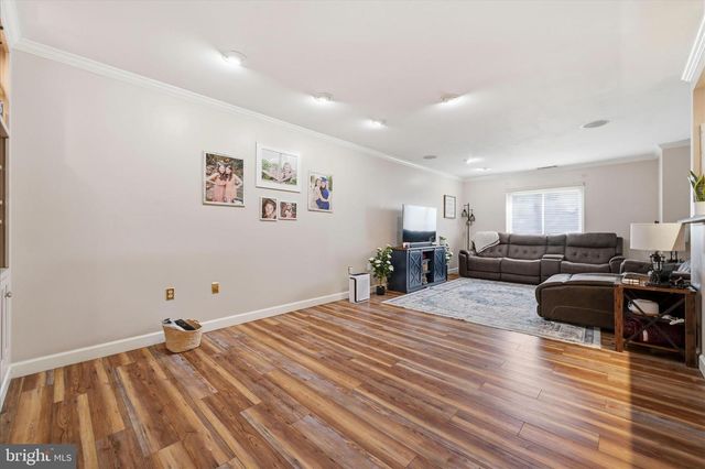 1001 VILLAGE RD, Orwigsburg, PA 17961