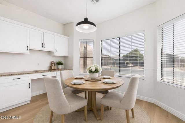 8782 W SHAW BUTTE Drive, Peoria, AZ 85345