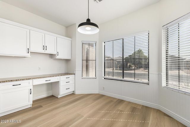 8782 W SHAW BUTTE Drive, Peoria, AZ 85345