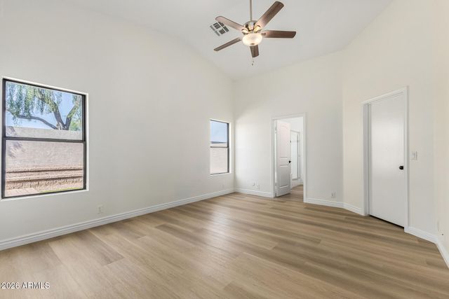 8782 W SHAW BUTTE Drive, Peoria, AZ 85345