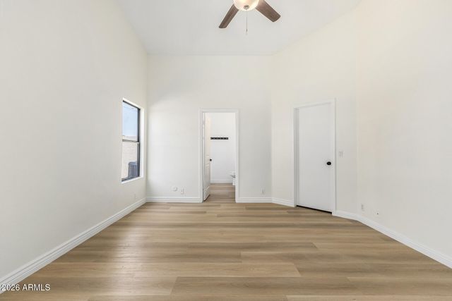 8782 W SHAW BUTTE Drive, Peoria, AZ 85345