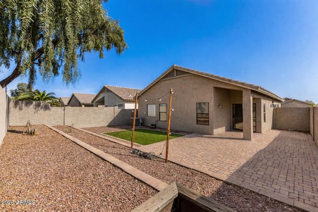 8782 W SHAW BUTTE Drive, Peoria, AZ 85345