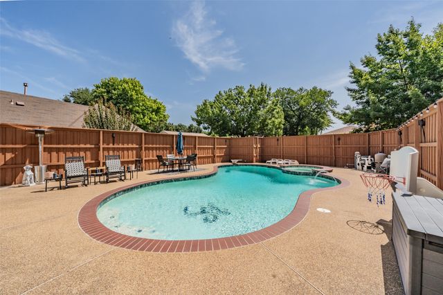 2141 Teal Court, Lewisville, TX 75077