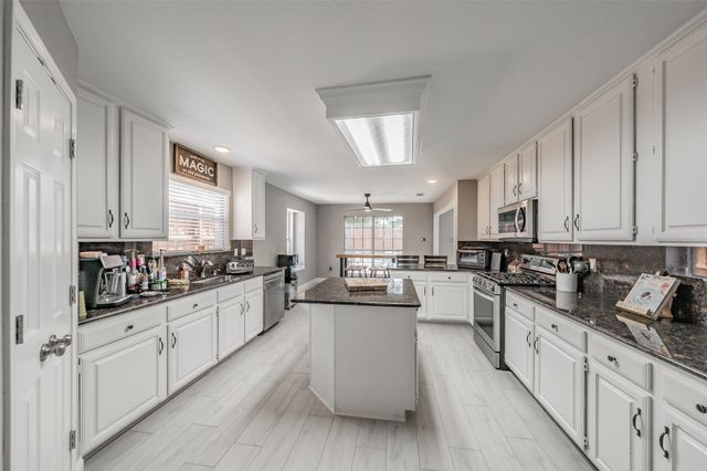 2141 Teal Court, Lewisville, TX 75077