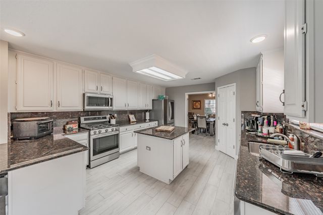 2141 Teal Court, Lewisville, TX 75077