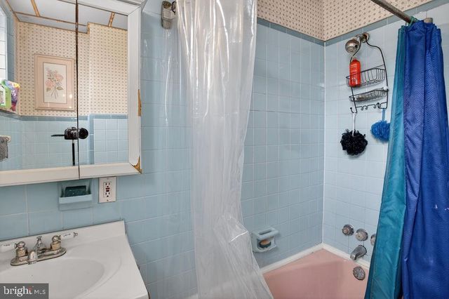 2415 S 61ST ST, Philadelphia, PA 19142