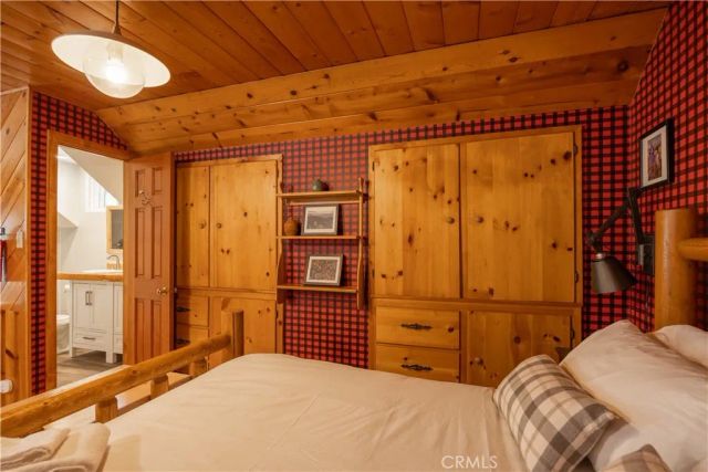 40153 Lakeview Drive, Big Bear Lake, CA 92315