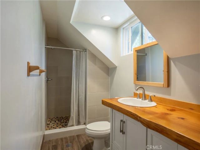 40153 Lakeview Drive, Big Bear Lake, CA 92315
