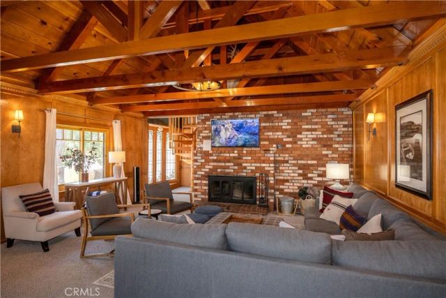 40153 Lakeview Drive, Big Bear Lake, CA 92315