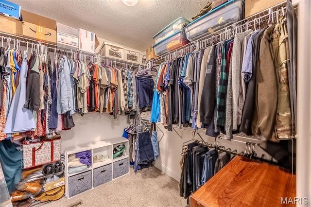 18989 Ladera Road, Waynesville, MO 65583