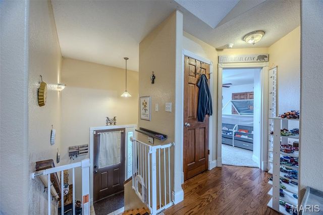 18989 Ladera Road, Waynesville, MO 65583