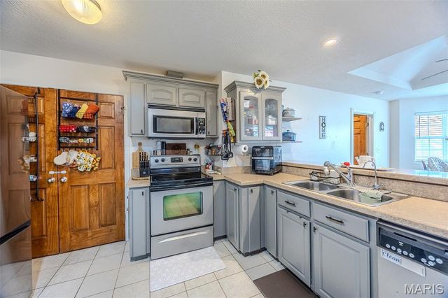 18989 Ladera Road, Waynesville, MO 65583