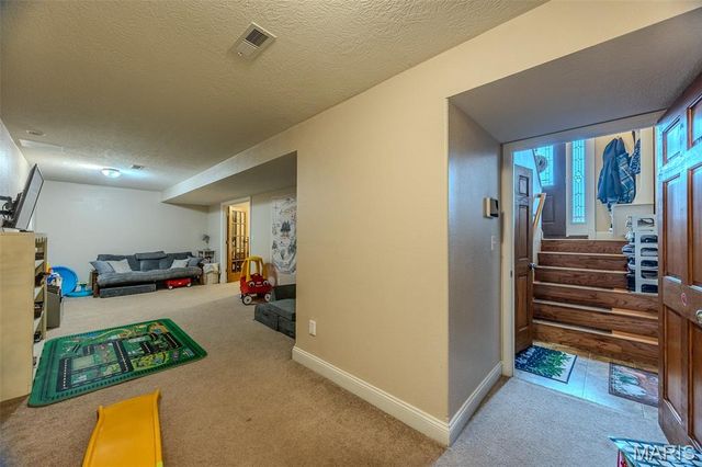 18989 Ladera Road, Waynesville, MO 65583