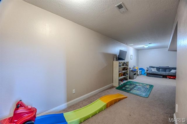 18989 Ladera Road, Waynesville, MO 65583