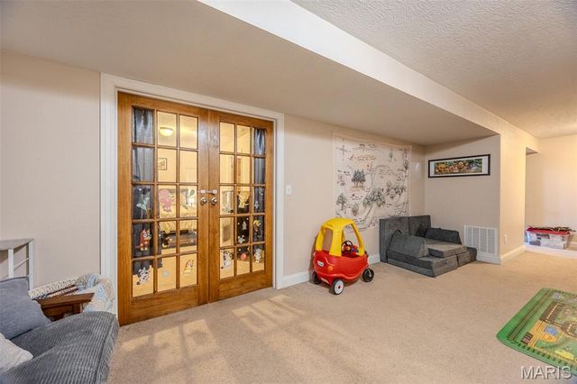 18989 Ladera Road, Waynesville, MO 65583